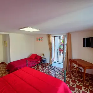 Cuntintizza Family House Appartamento Aeroporto di Catania Fontana Rossa